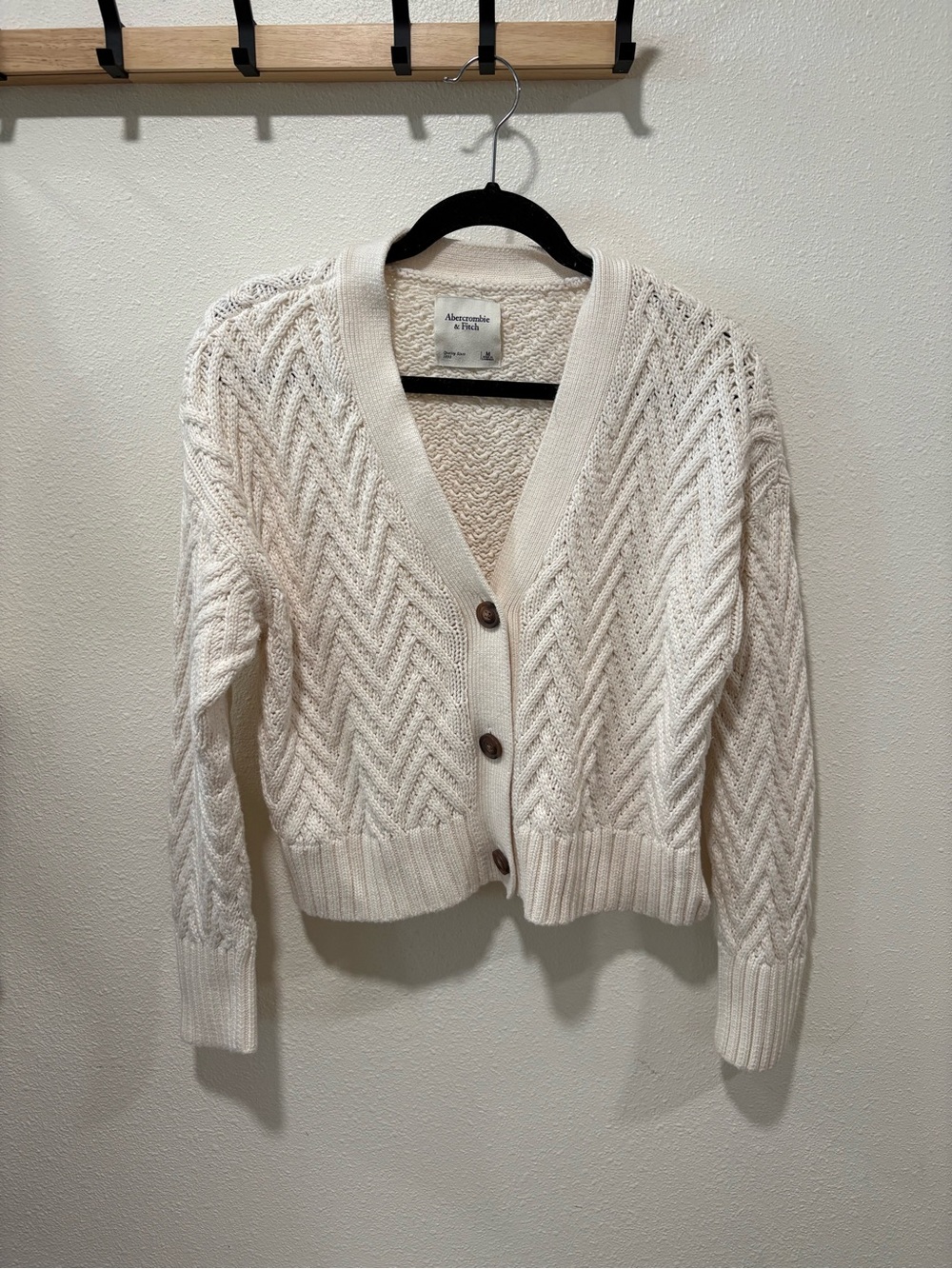 NWOT Abercrombie & Fitch Cream Knit Button-Front Cardigan Sweater